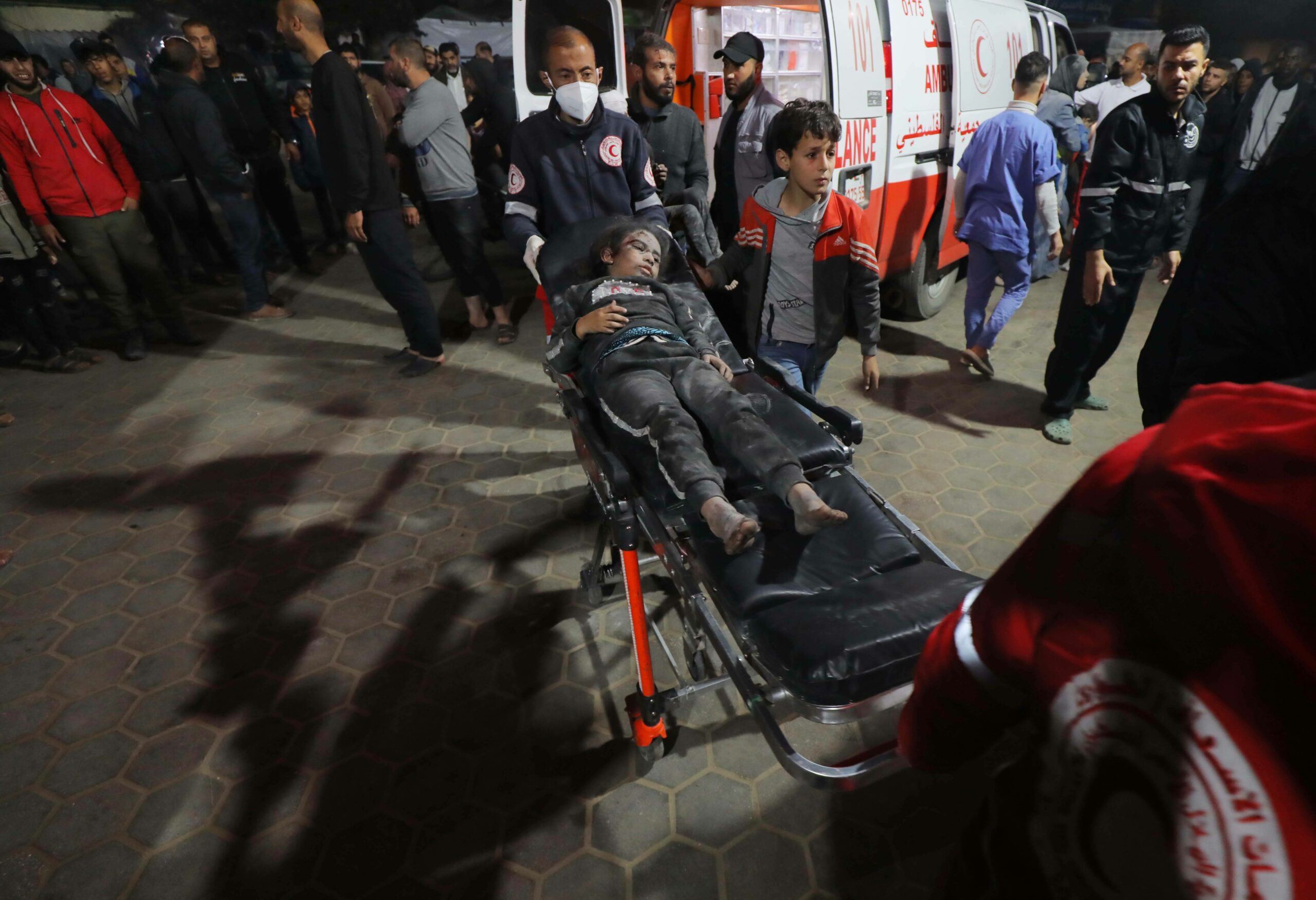 Trasferiti in Italia 18 bambini palestinesi malati oncologici 