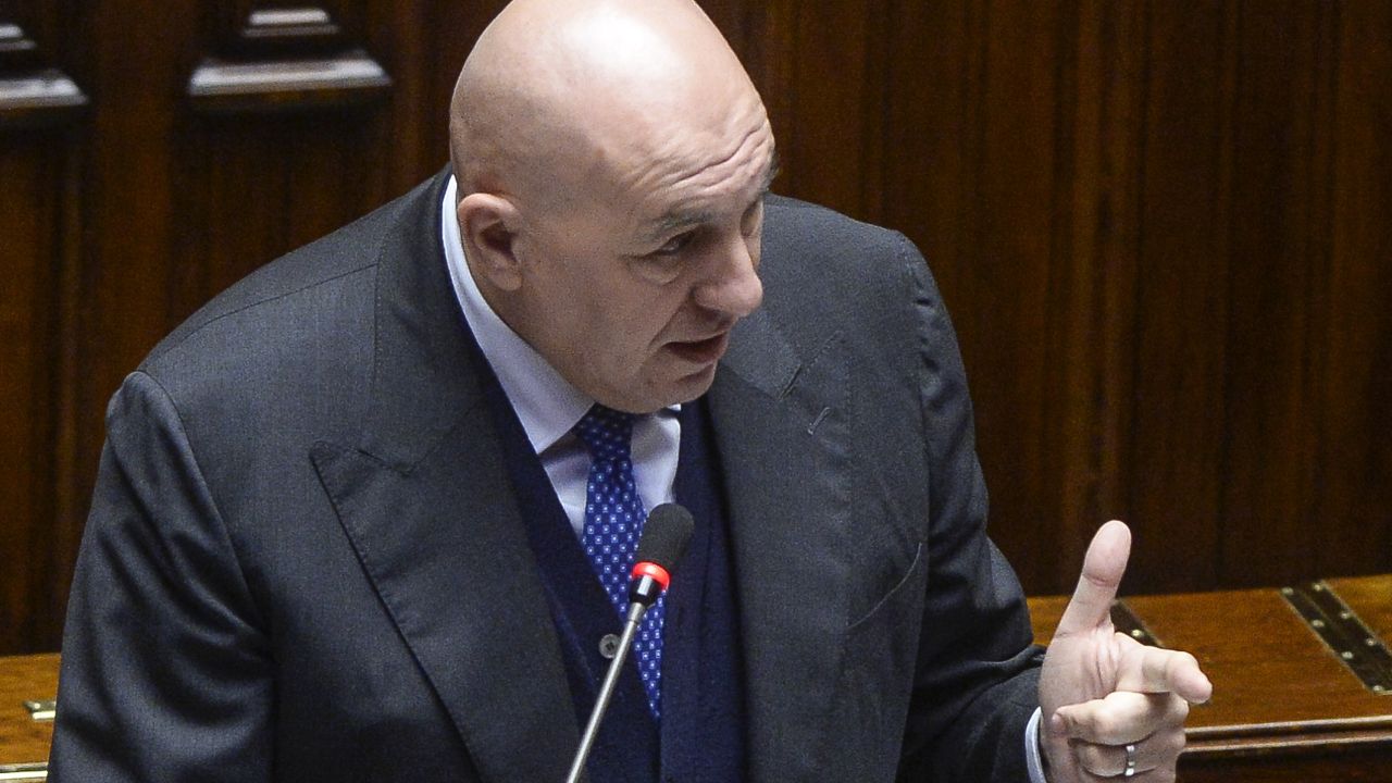 Conte – Crosetto: botta e risposta