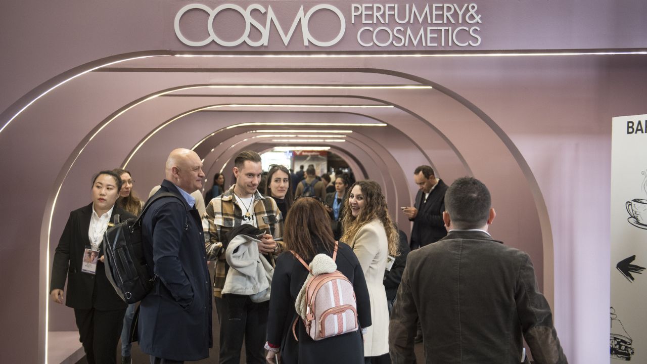 Cosmoprof: gli usi dell’IA in cosmetica 