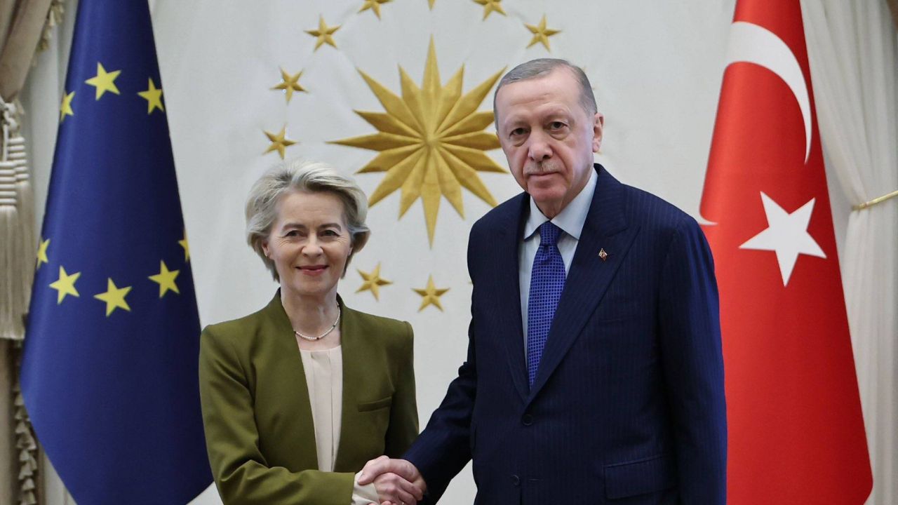 Erdogan chiede la piena adesione della Turchia all’UE