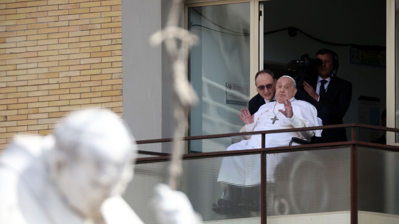 Papa Francesco era a rischio di una complicazione cerebrovascolare