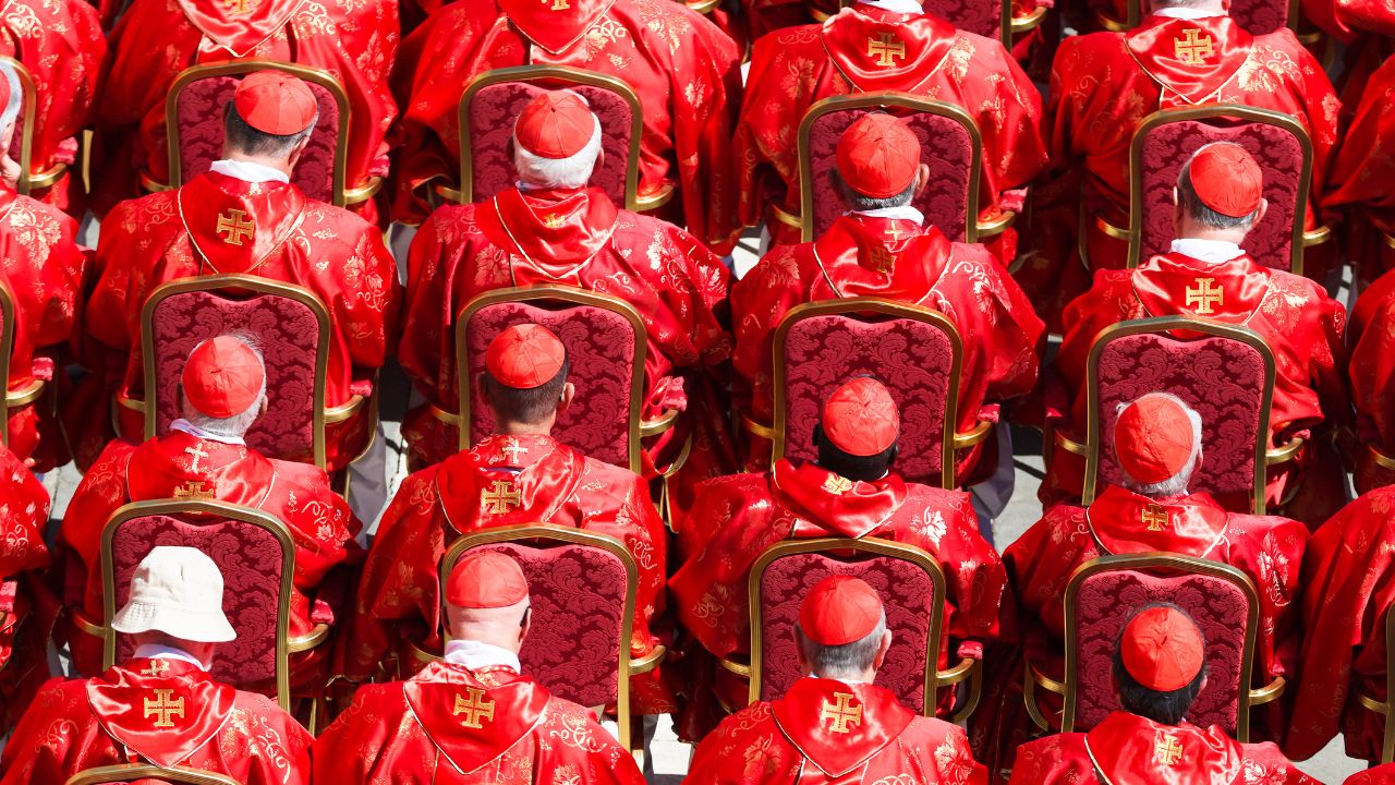 Dalla voce di Leone XIII al tango di Francesco: i Papi e l’infinito canto della vita che attraversa i secoli