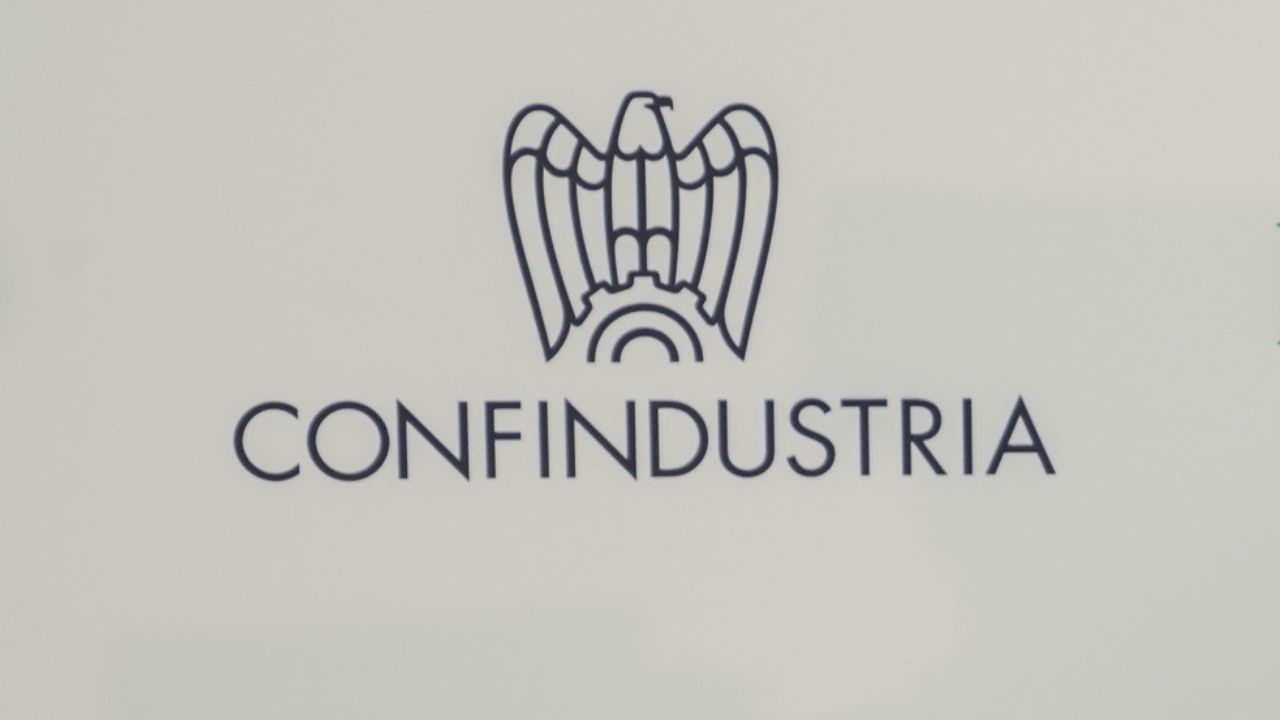 Confindustria sui Dazi: “Rischiamo una crisi strutturale dell’industria’