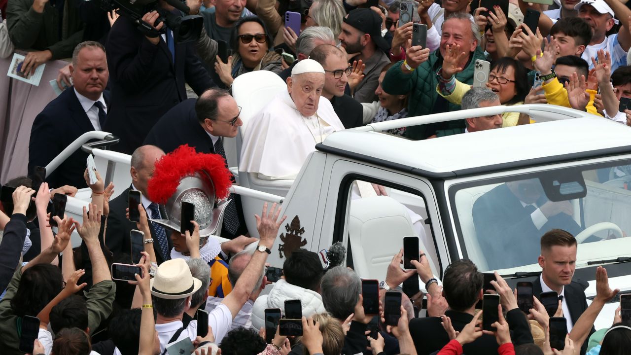 Il volto di Papa Francesco, nel giorno di Pasqua, ne annunciava la “fine vita”