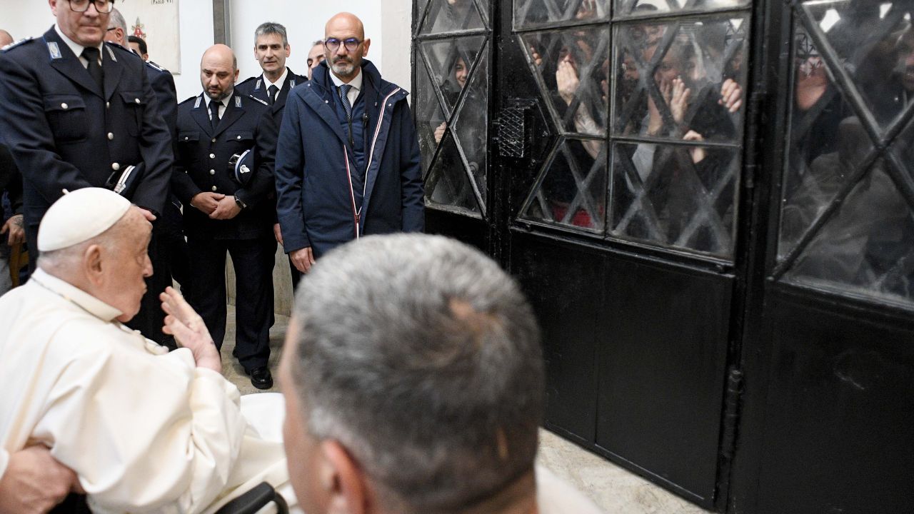 Il giovedì Santo di Papa Francesco a Regina Coeli