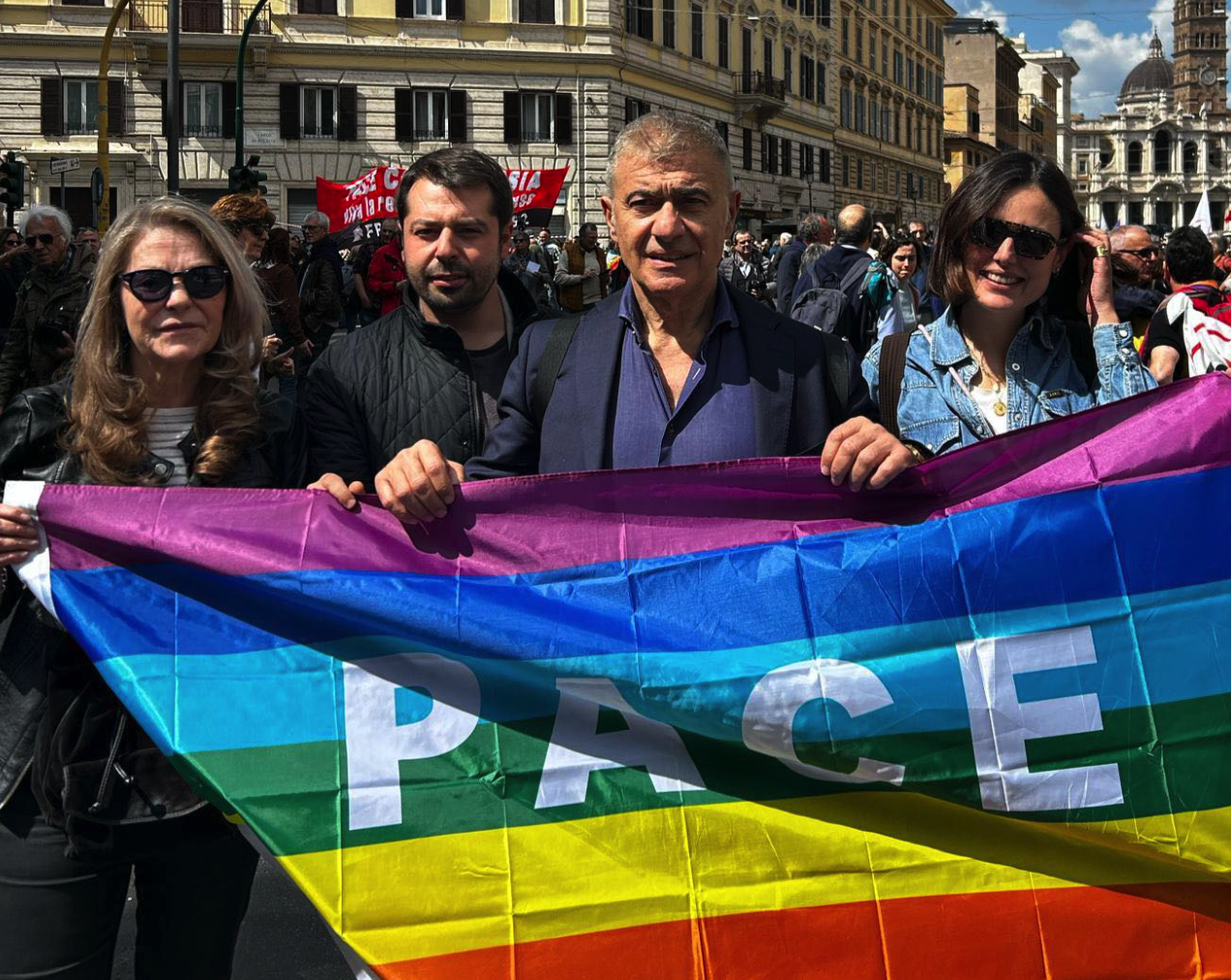Pecoraro Scanio: “In piazza per la pace il doppio di Piazza del Popolo”
