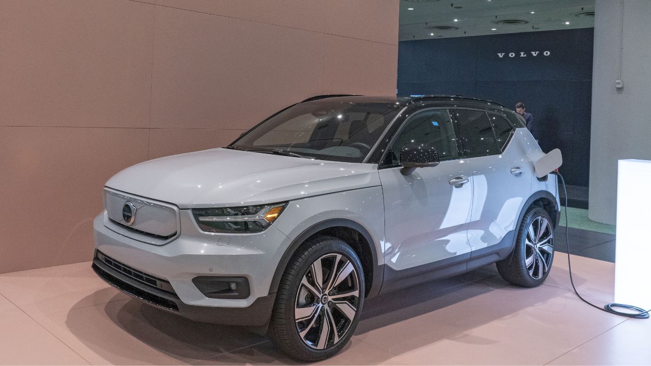 Volvo punta sull’IA per migliorare la sicurezza a bordo