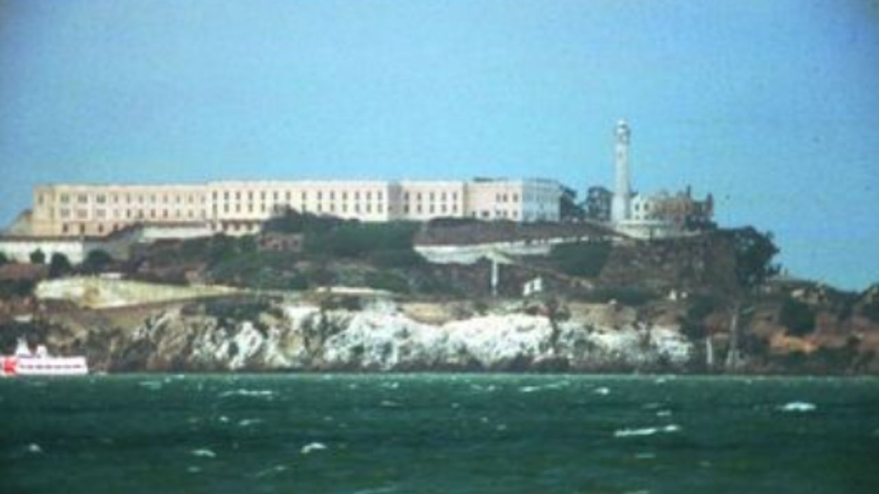 La storia del carcere di Alcatraz: dai film di Clint Eastwood a meta turistica