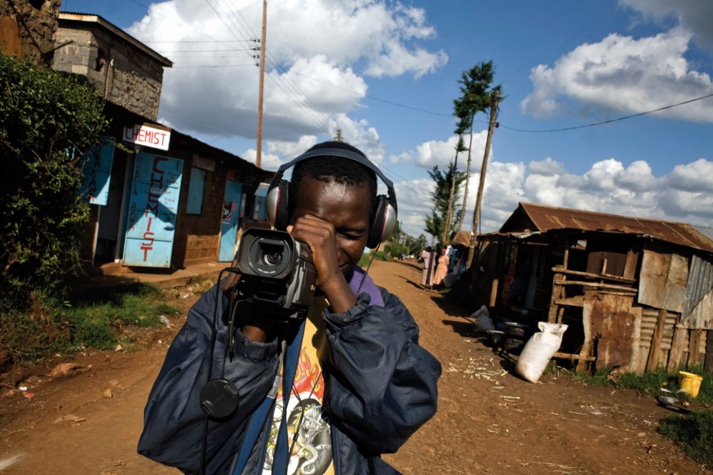 «L’Africa MEDIAta»: tra invisibilità e stereotipi, il racconto dell’Africa nei media italiani