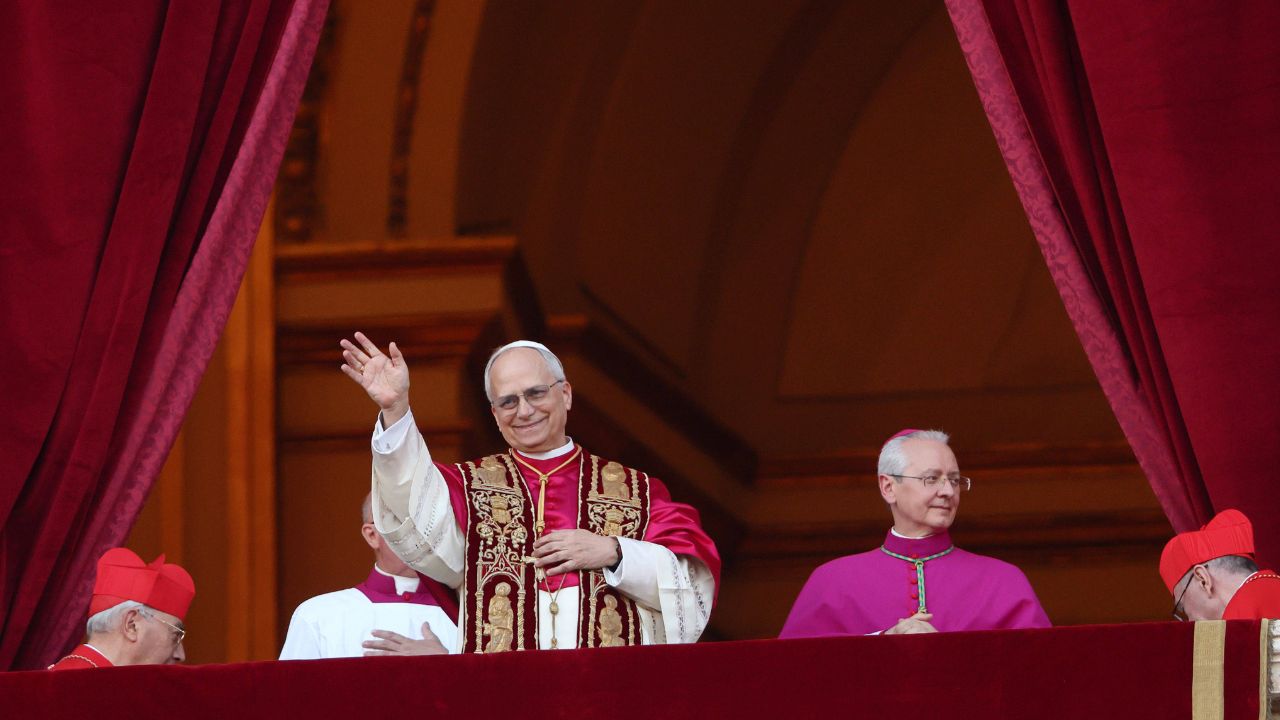 Papa Leone XIV, l’asse anglofono e il ruolo decisivo di Dolan