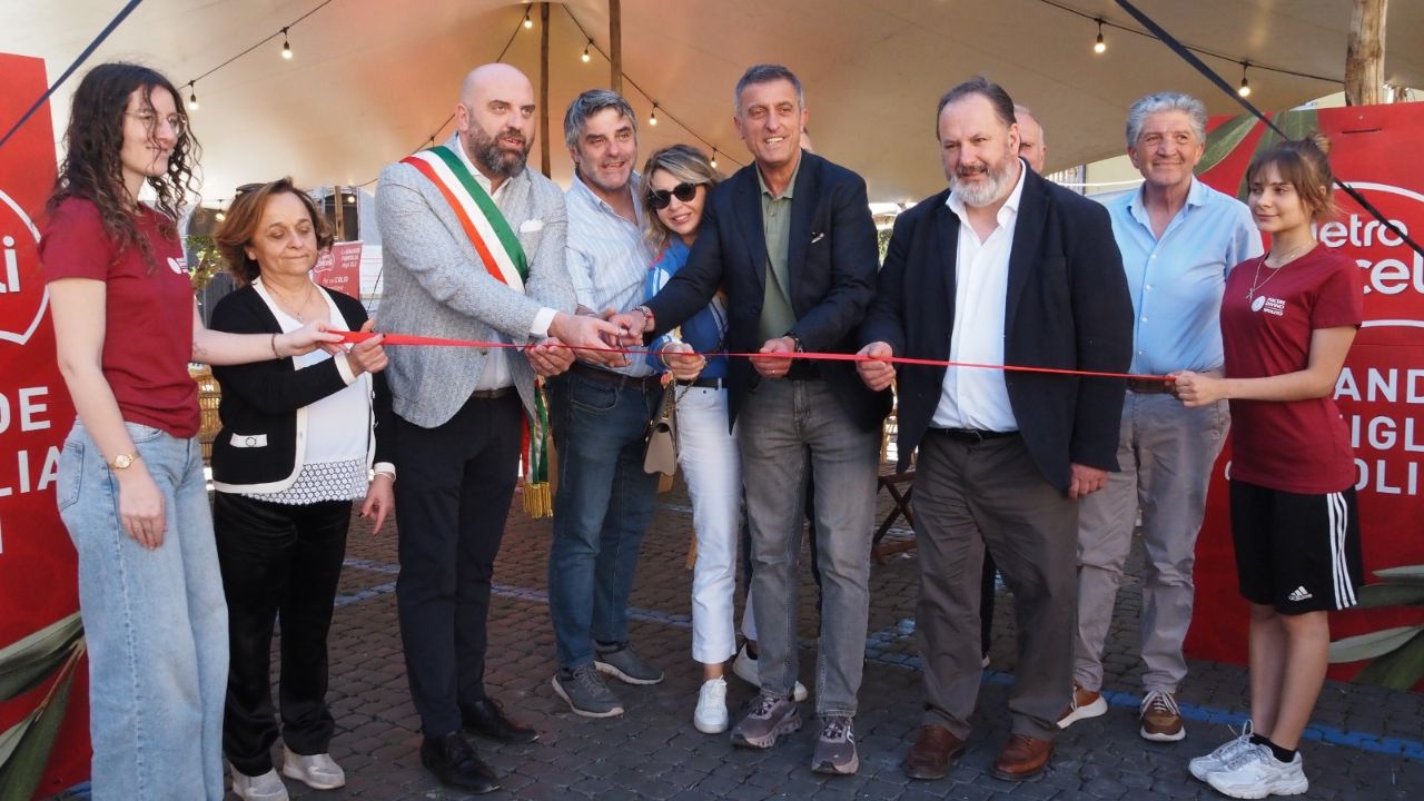 A Spoleto taglio del nastro per Piacere Divino