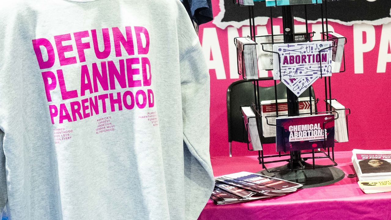 Corte Suprema Usa: via i fondi Medicaid a Planned Parenthood