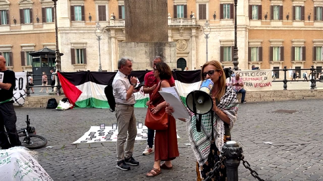 Montecitorio, presidio fisso dei cittadini: “Cessate il fuoco a Gaza”
