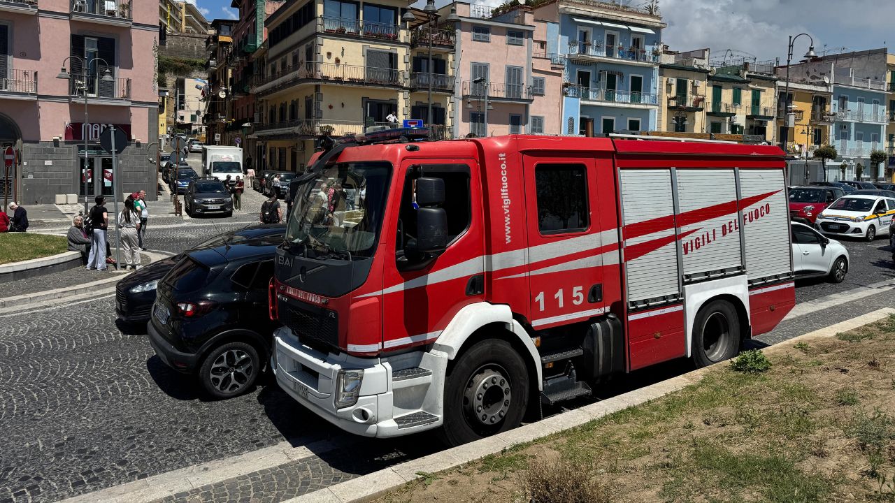 Forte scossa di terremoto a Napoli: la più alta registrata negli ultimi 40 anni