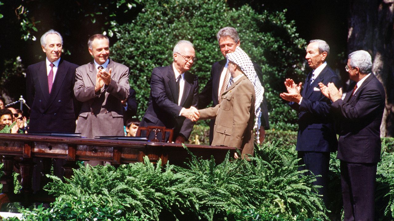 Oslo, il tempo della speranza: quando Israele e Palestina si riconobbero per la prima volta 