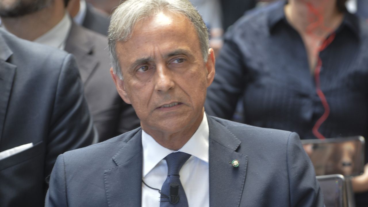 Nuvoloni su Sace, per il vice presidente Sequi l’ombra del conflitto di interessi