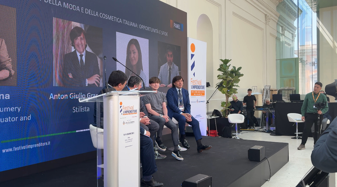 Moda: «Made in Italy? Acciaccato, ripartire dalla storia», lo stilista Anton Giulio Grande al Festival dell’Imprenditore