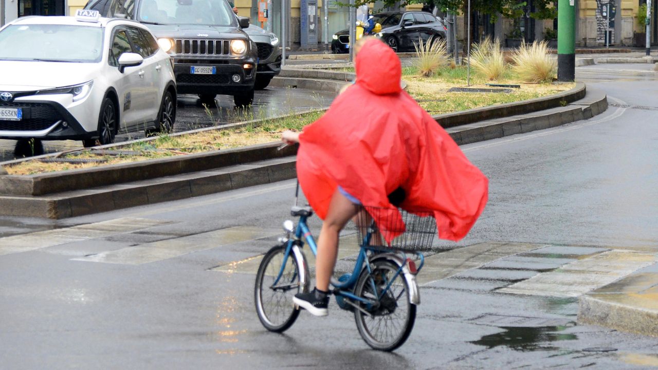 Dall’emergenza caldo ai temporali: come cambia il racconto meteo sui media