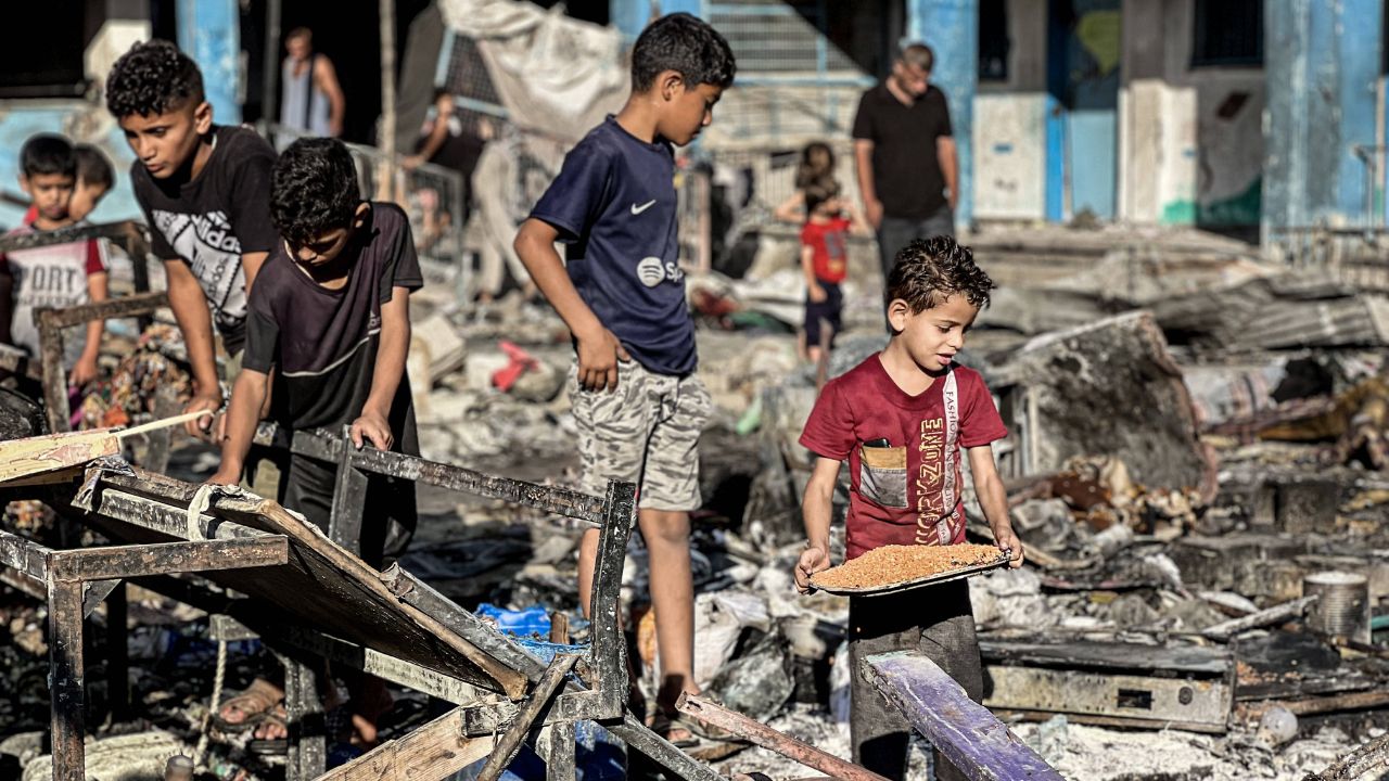 Gaza, nuovi raid israeliani: uccise 20 persone, tra cui almeno sei bambini