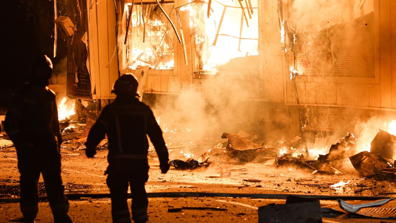 Kiev, ucciso un colonnello degli 007 ucraini. Proseguono gli attacchi russi su Kiev