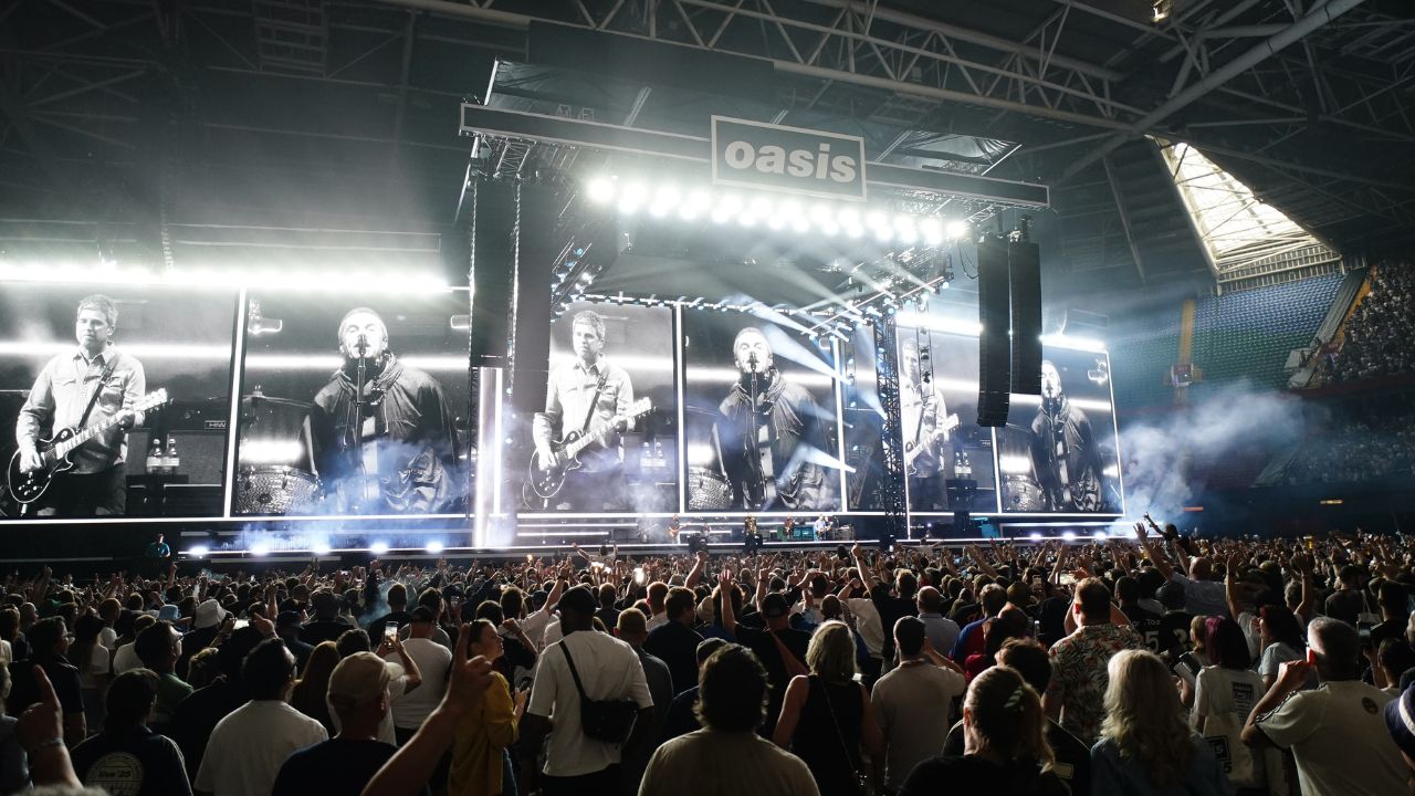 Oasis a Manchester: la città celebra il ritorno dei fratelli Gallagher