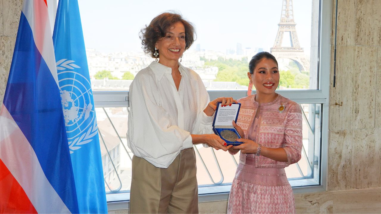 L’UNESCO premia la Principessa Sirivannavari per il suo contributo al patrimonio culturale