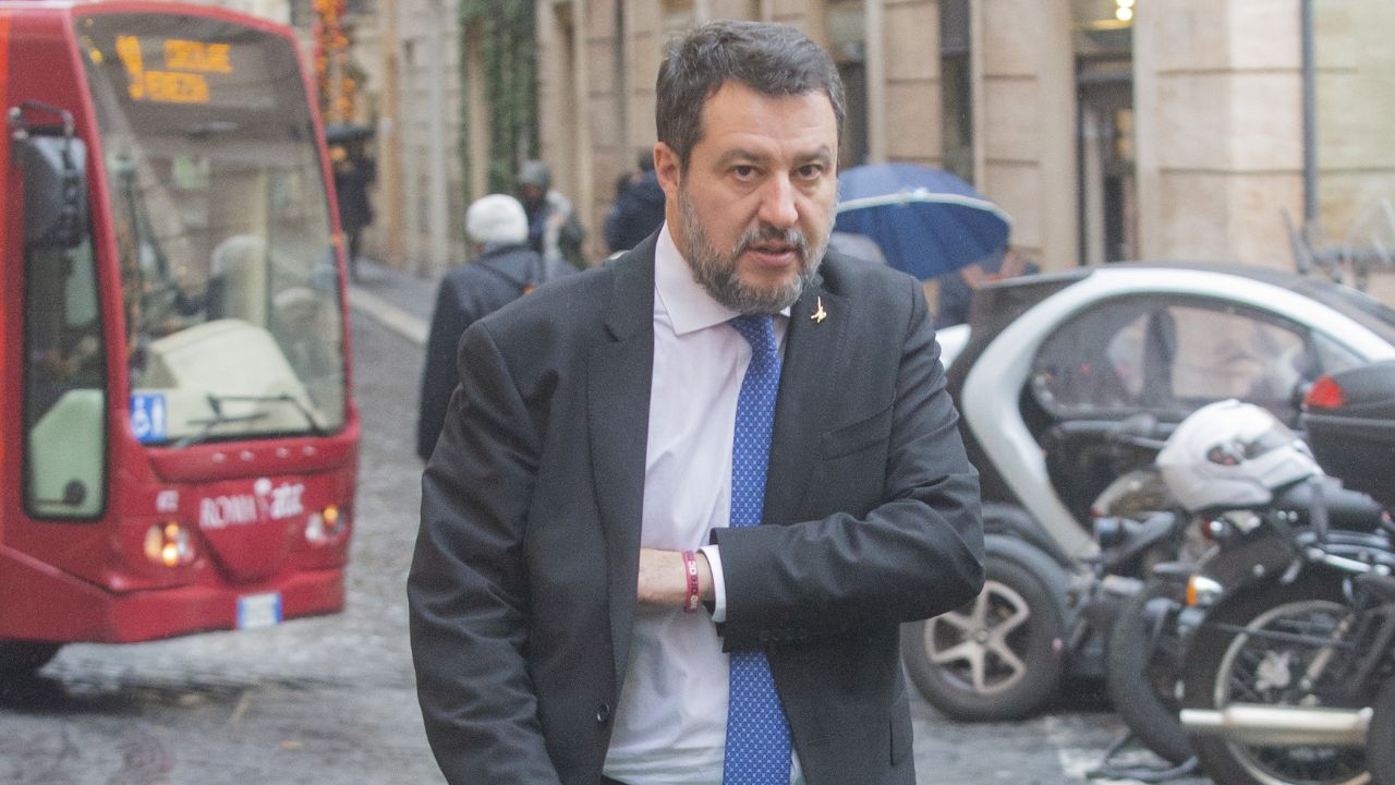 Legge finanziaria, Salvini: “Flat tax e pace fiscale in arrivo”