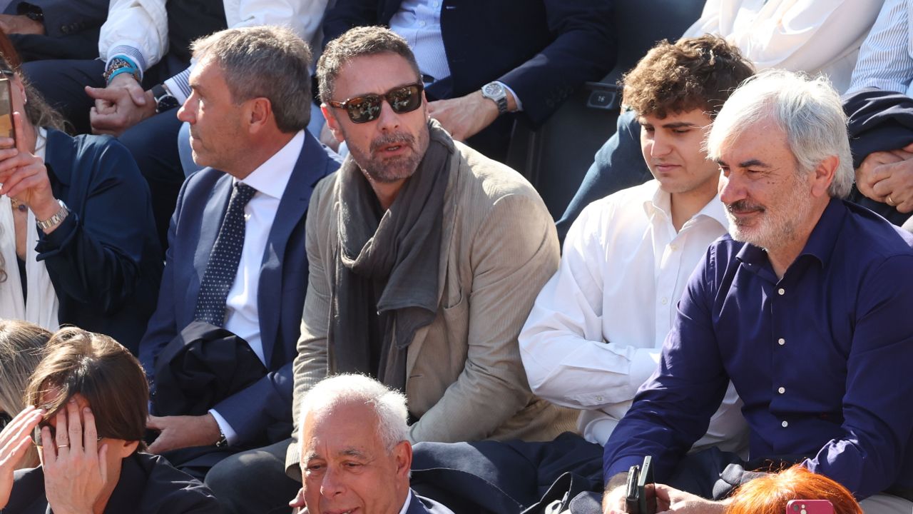 I santi non fanno gossip: Monzino, Ceretti e i messaggi venduti a Corona