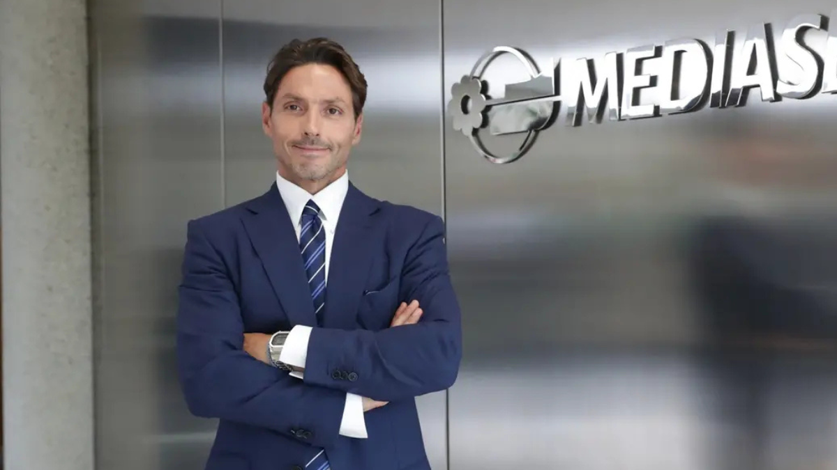 Palinsesti Mediaset, Pier Silvio detta la linea: Ventura al GF, Mentana benvenuto, “no” al trash e Giambruno verso il ritorno