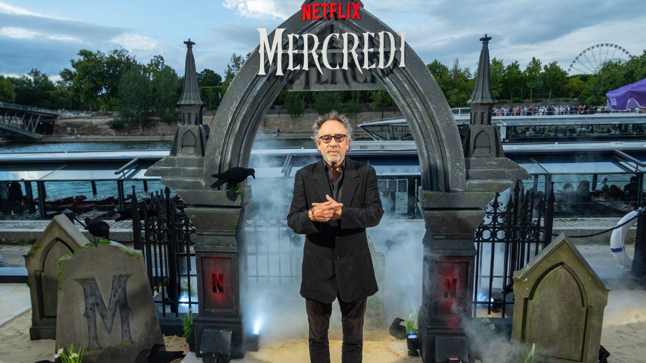 Agosto di fuoco sulle piattaforme streaming: da “Mercoledì” ad “Alien: Earth”