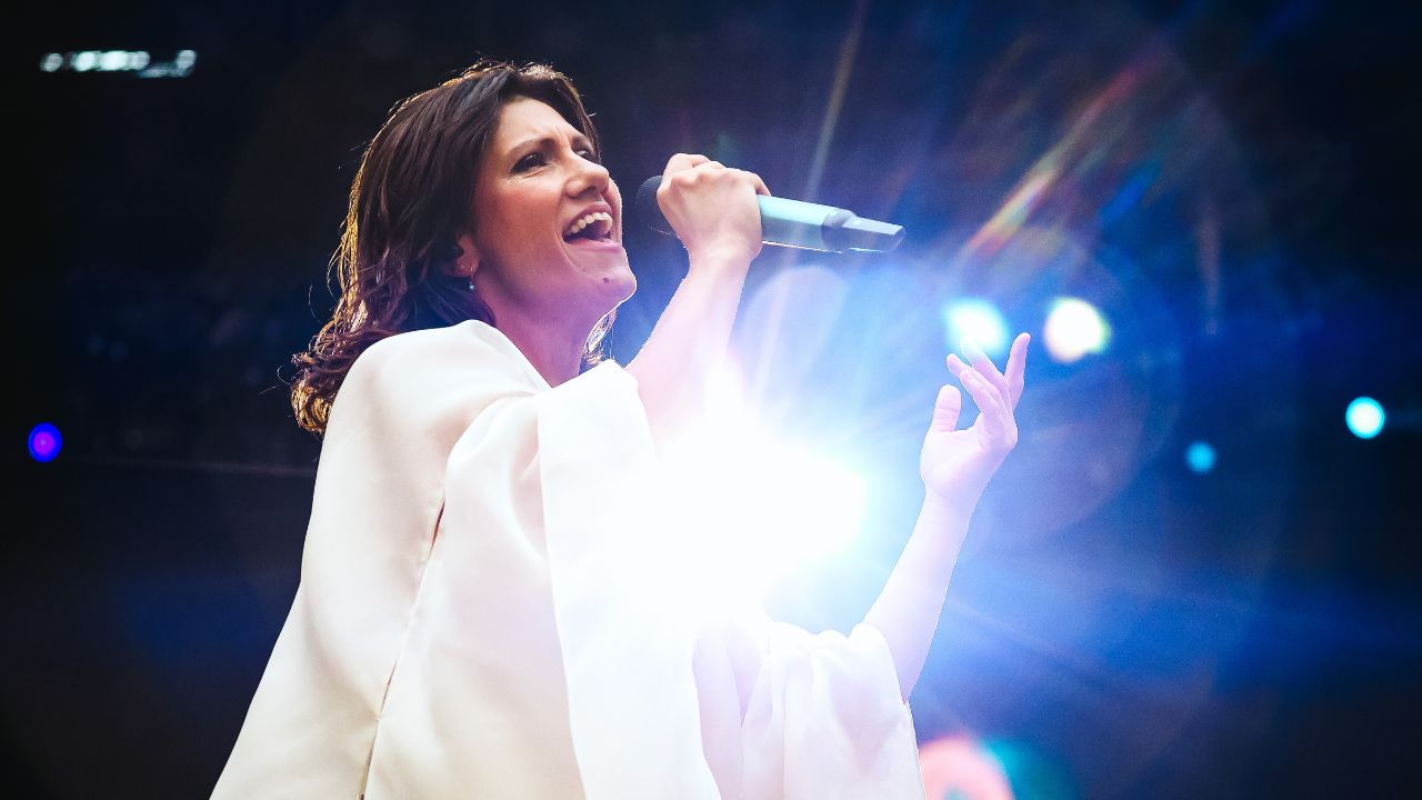 Elisa incanta Osaka: voce, emozione e standing ovation