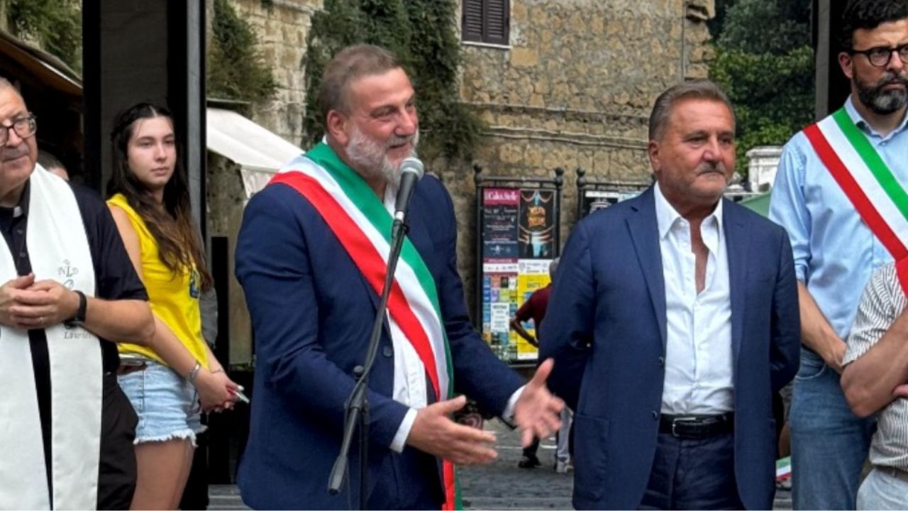 Piccolo Festival Civico: Grotte di Castro riabita il borgo