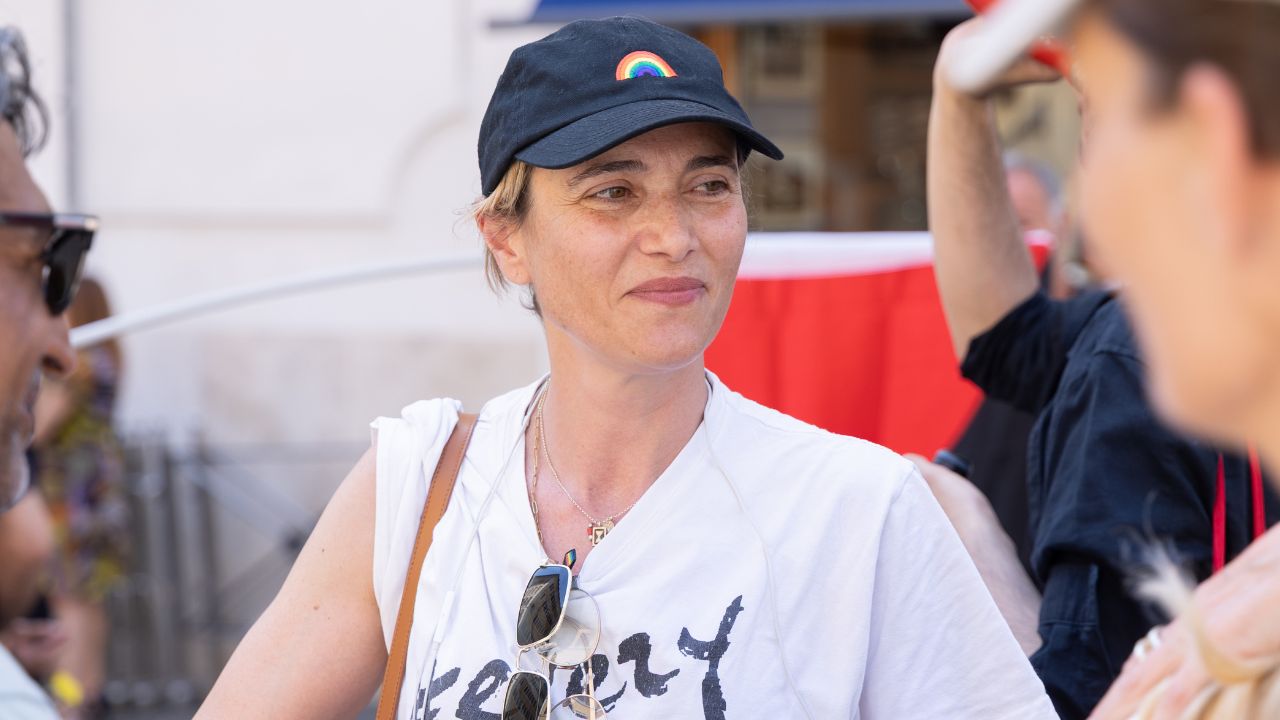 Venezia, fermata la lancia con Laika e Anna Foglietta: sequestrata opera a sostegno della Flotilla per Gaza