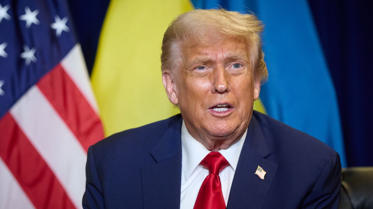 Donald Trump all’ONU, difficile definire il suo show: esagerato, contraddittorio, a tratti grottesco e ridicolo