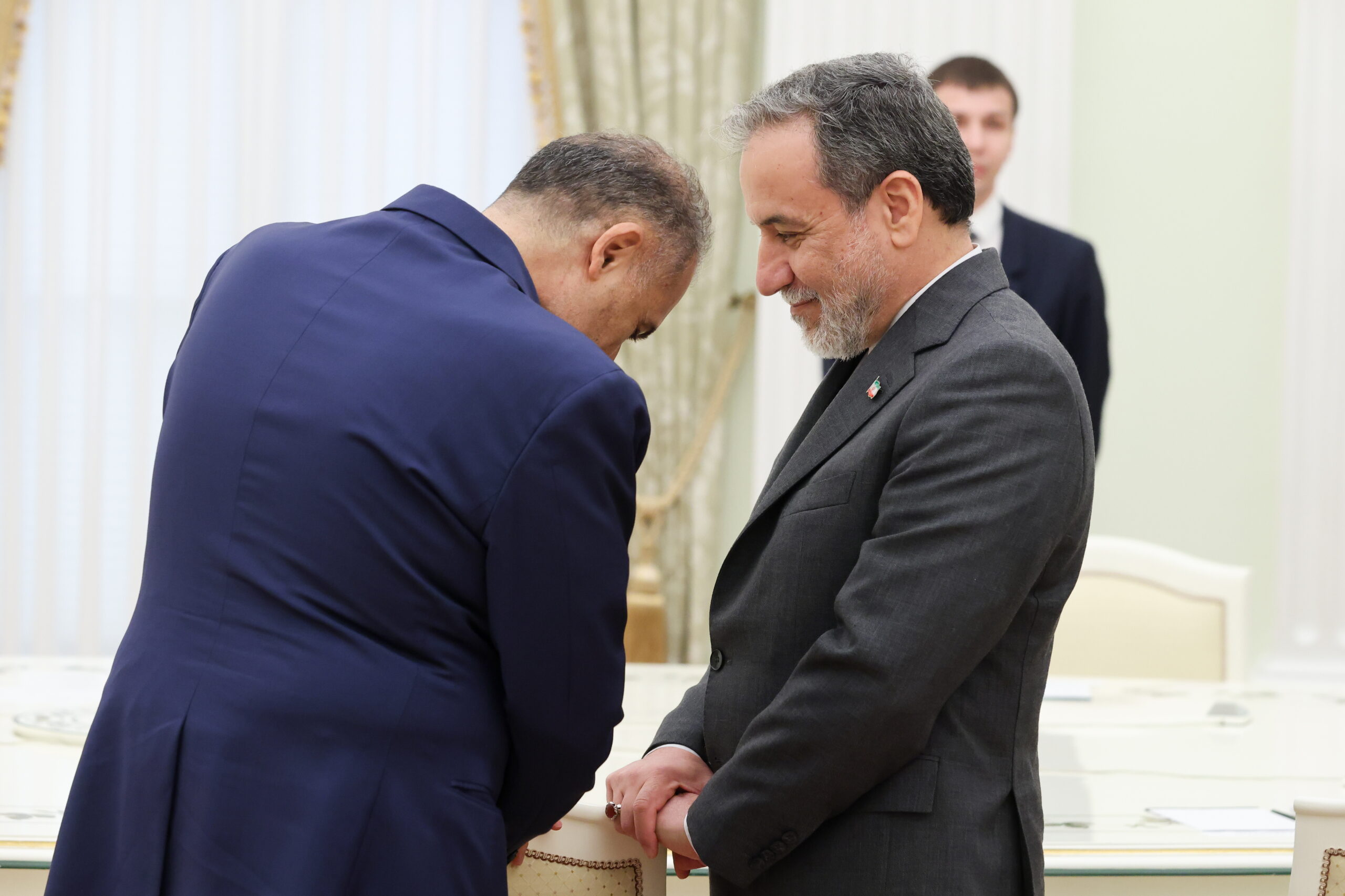 Nucleare iraniano, colloquio con l’E3: corsa contro il tempo per evitare sanzioni ONU
