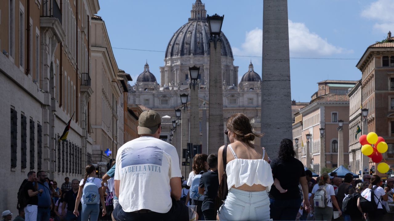 Pacchetti turistici, il Parlamento UE rafforza le misure di protezione per i rimborsi