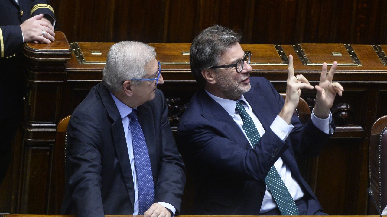 Parte il toto nomi in Lombardia: la Lega “lancia” Giorgetti per il dopo Fontana