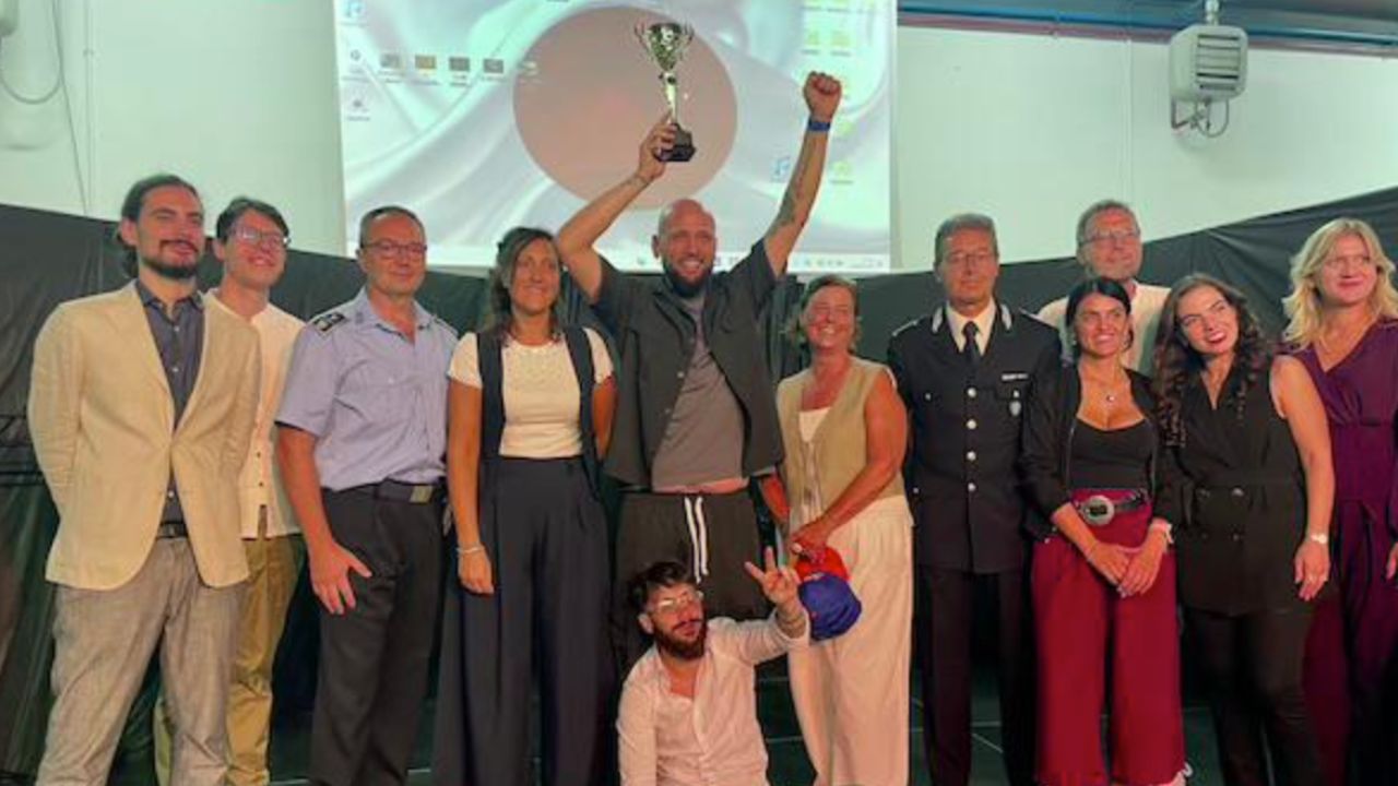 A Velletri la finale di “Prison Got Talent”: vince Tommaso con un omaggio ad Alex Baroni