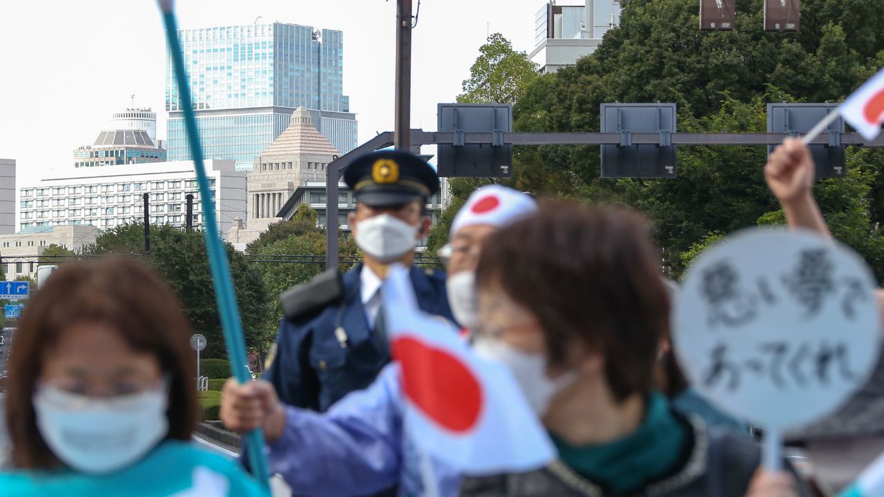 Giappone, crisi politica dopo le dimissioni di Ishiba e proteste anti-immigrazione