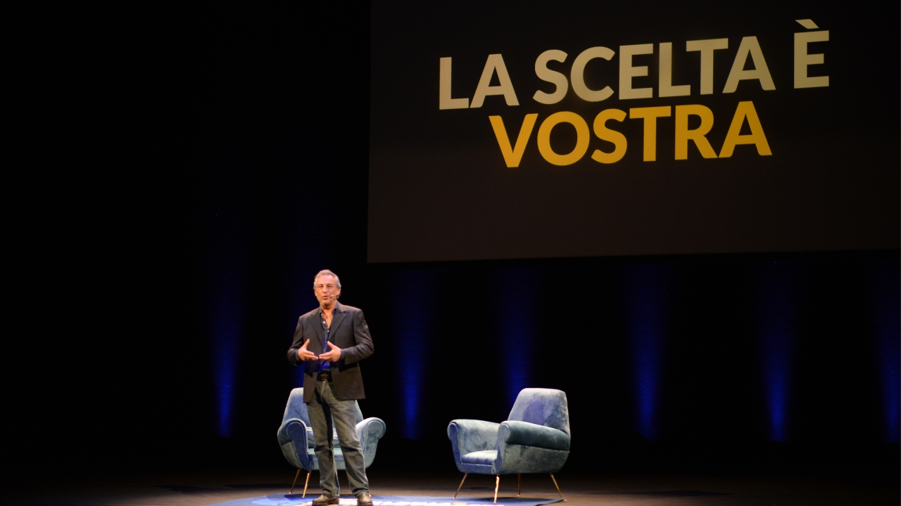 Festival della Consapevolezza, tutto esaurito al Teatro Verdi per la serata finale. Padova si conferma capitale del pensiero spirituale contemporaneo