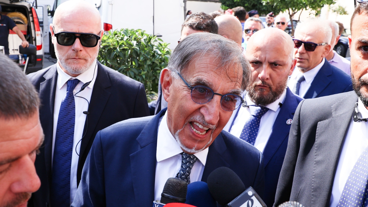 “Il Veneto alla Lega e la Lombardia a Fratelli d’Italia? Non lo escludo”: La Russa agita la coalizione tra messaggi in bottiglia e stoccate su San Siro