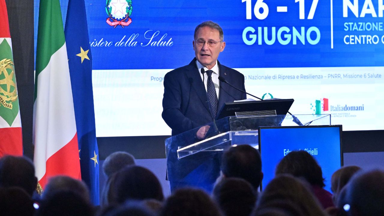 Forza Italia blocca Cirielli: “Se perde in Campania, via dal governo”. Meloni infuriata, Salvini prende tempo sul Veneto