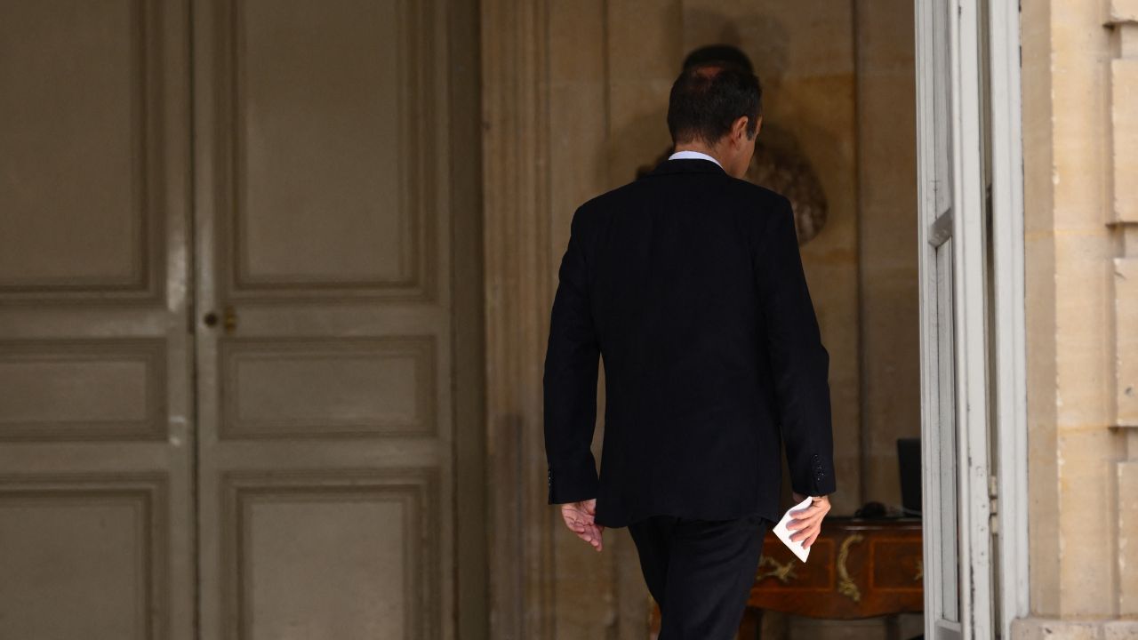 Perché la crisi di Parigi non è una buona notizia per l’Italia: se crolla la Francia, Roma è la prima a pagare il conto