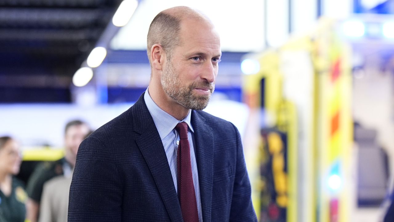 William dichiara guerra allo zio Andrea: “Alla mia incoronazione non lo voglio”