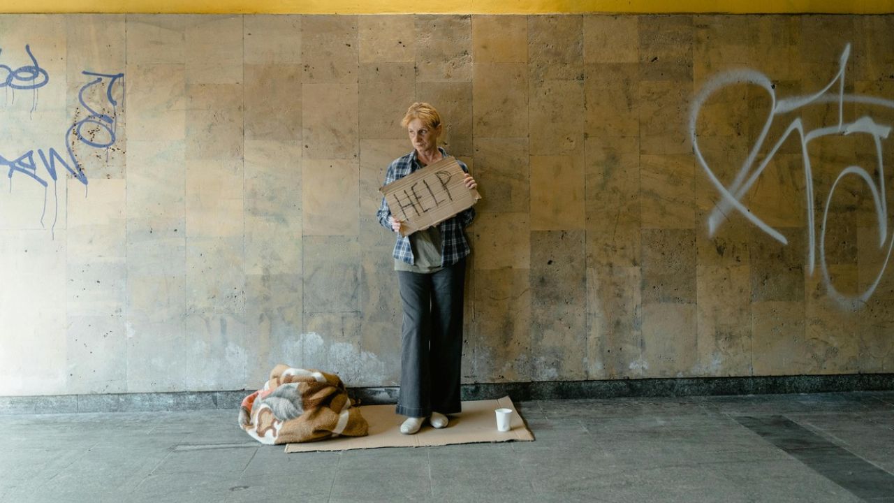 Giornata internazionale per l’eliminazione della povertà, Fondazione Asilo Mariuccia richiama l’attenzione su un importante ostacolo alla libertà femminile: la povertà abitativa
