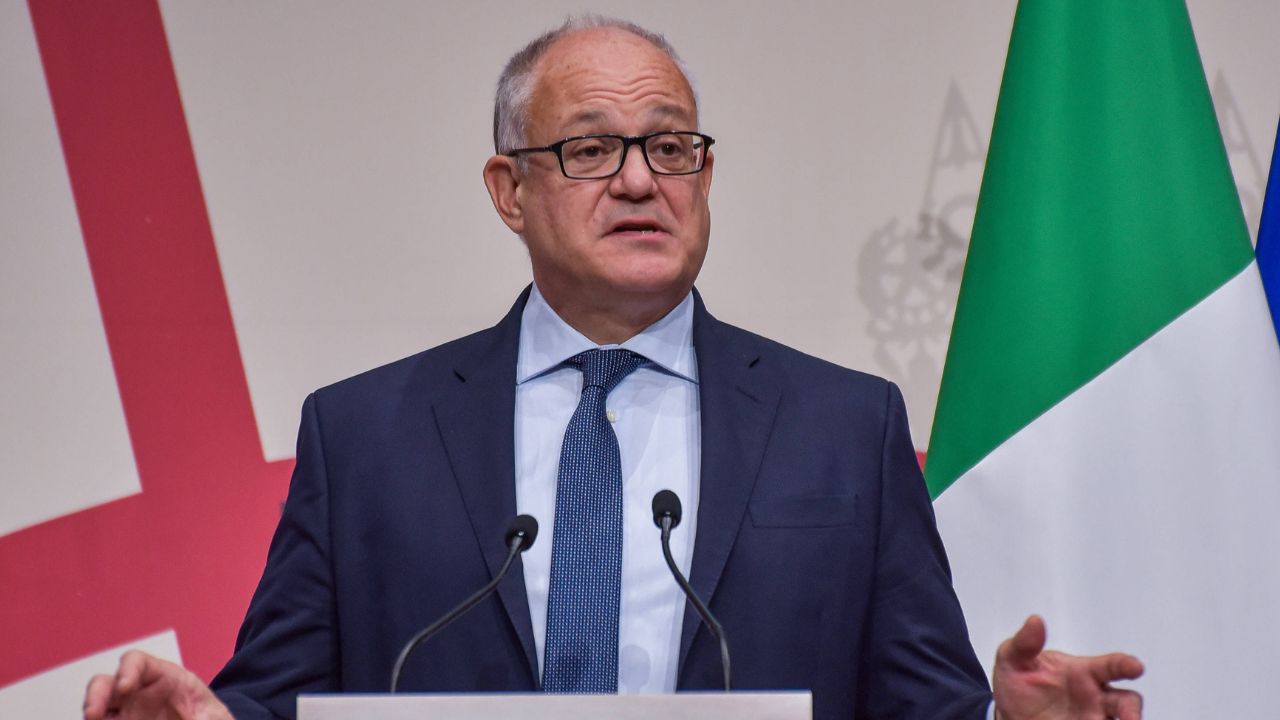 Roberto Gualtieri: il sindaco che porta i risultati sottovoce
