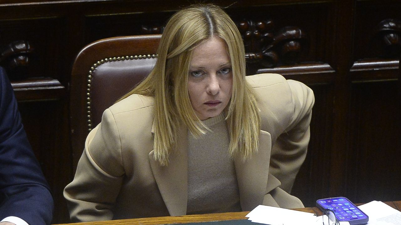 Crans-Montana, Meloni: condoglianze per il drammatico incendio