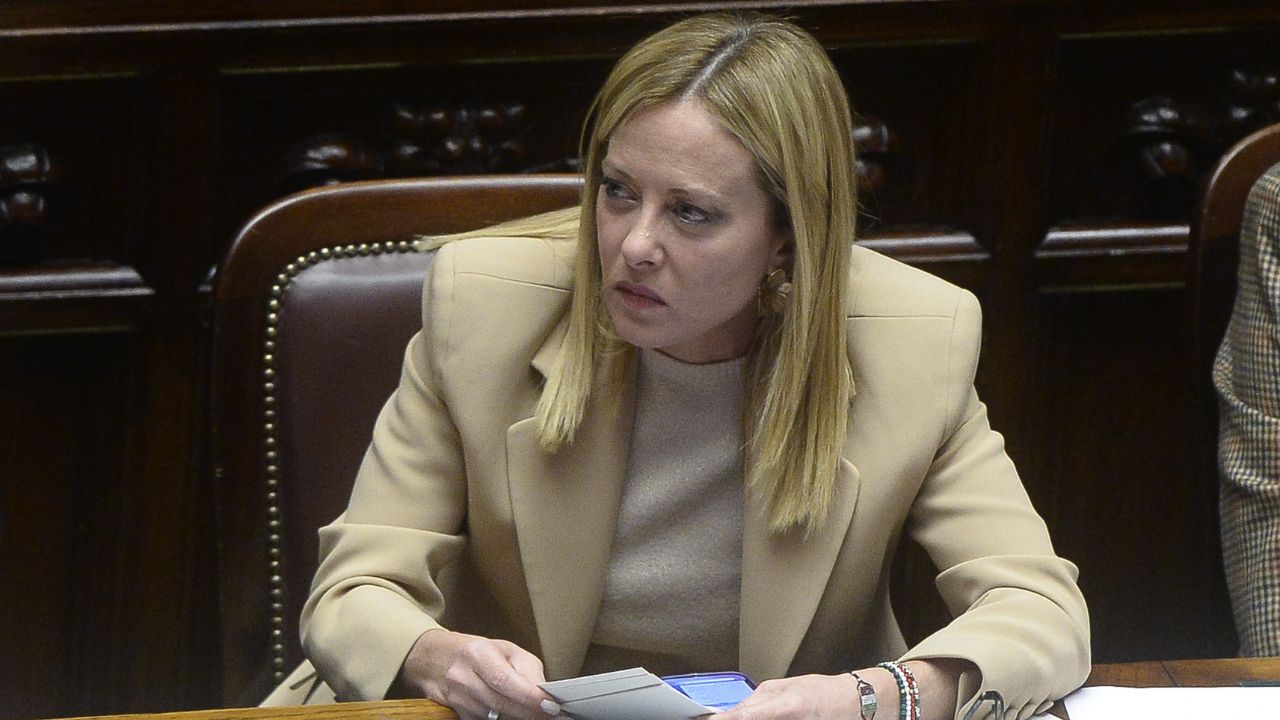 Piano Mattei, il nipote di Enrico diffida Meloni: “Non usi il suo nome per un progetto in totale antitesi con la sua eredità”