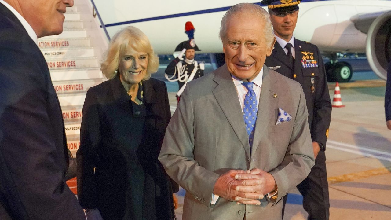 Re Carlo e la Regina Camilla sono attesi in Vaticano, tanti i momenti di preghiera. La prima volta in 500 anni
