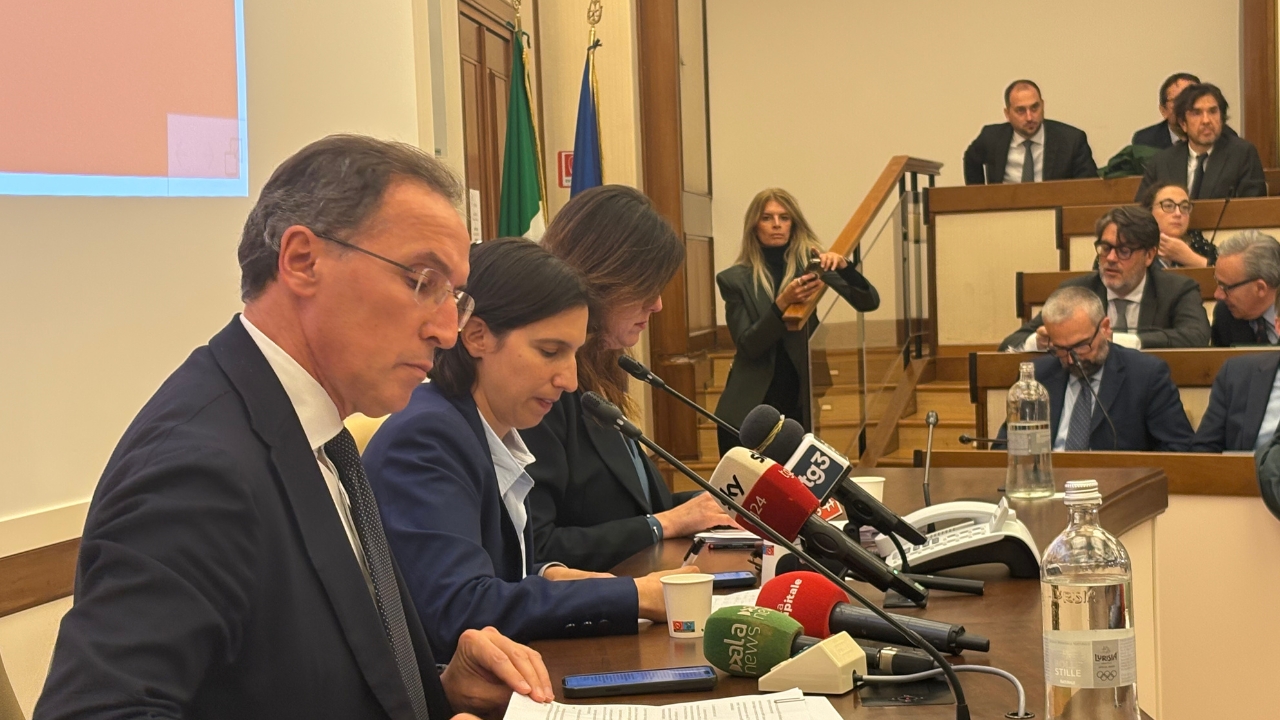 Separazione carriere, per il Pd è “una riforma del potere”: la conferenza stampa d’urgenza al Senato. La maggioranza avvia la raccolta firme